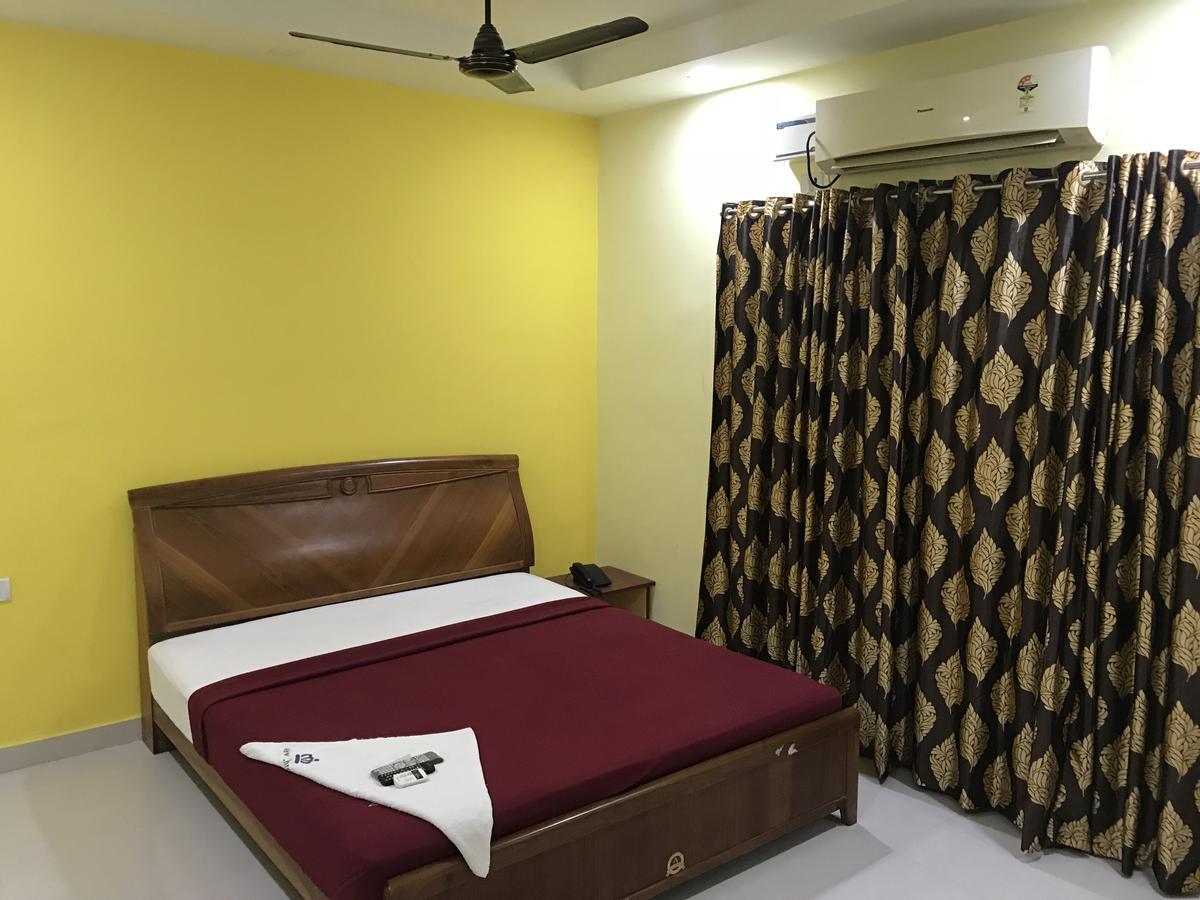 Hostel New Chrome